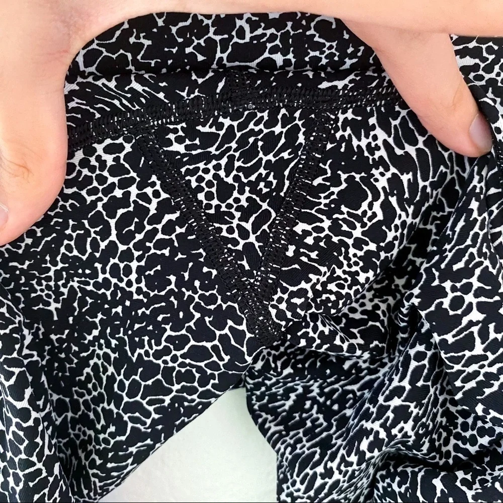 Lululemon Wunder Under HR‎ Tight 2
